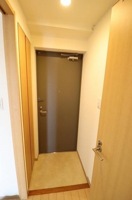ＪＲ中央線 東小金井駅 徒歩3分 5階建 築14年の玄関写真
