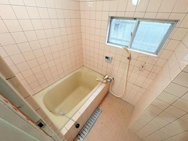 大石東町5丁目貸家の風呂写真