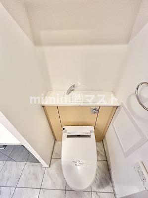地下鉄中央線 阿波座駅 徒歩5分 11階建 築19年のトイレ写真