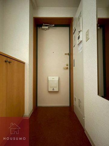 マインズ・コム南森町の玄関写真