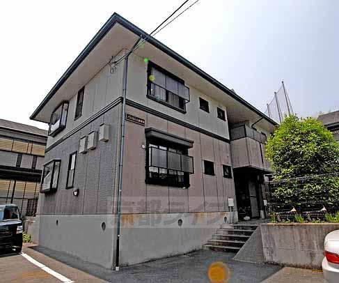 ハイカムール西賀茂の外観写真