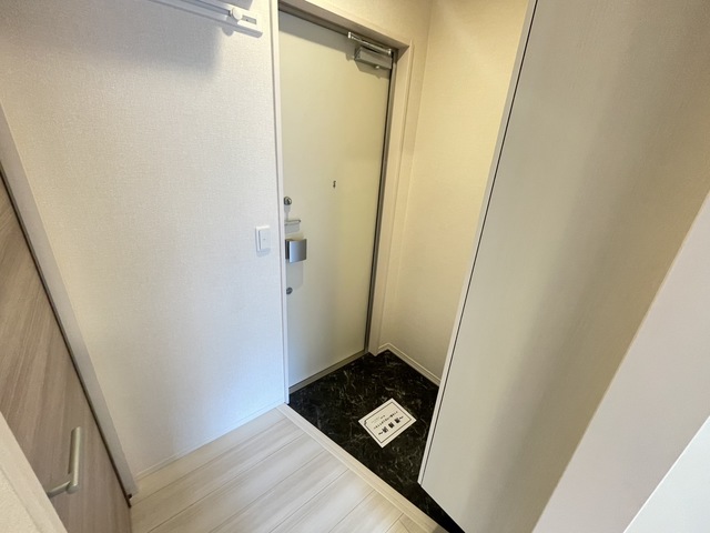 京王線 聖蹟桜ケ丘駅 徒歩4分 3階建 築7年の玄関写真