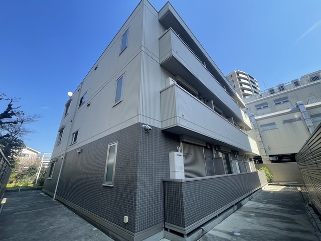 京王線 聖蹟桜ケ丘駅 徒歩4分 築7年