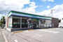 コンビニ　ファミリーマート 東大和向原店（コンビニ）まで435m