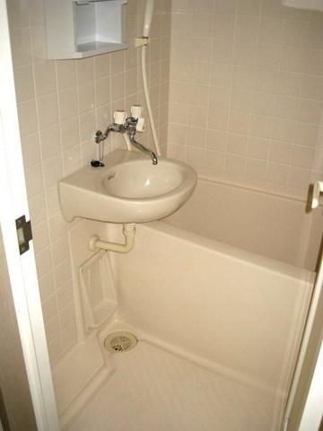 バス・シャワールーム　★もちろんバス・トイレは別々です★