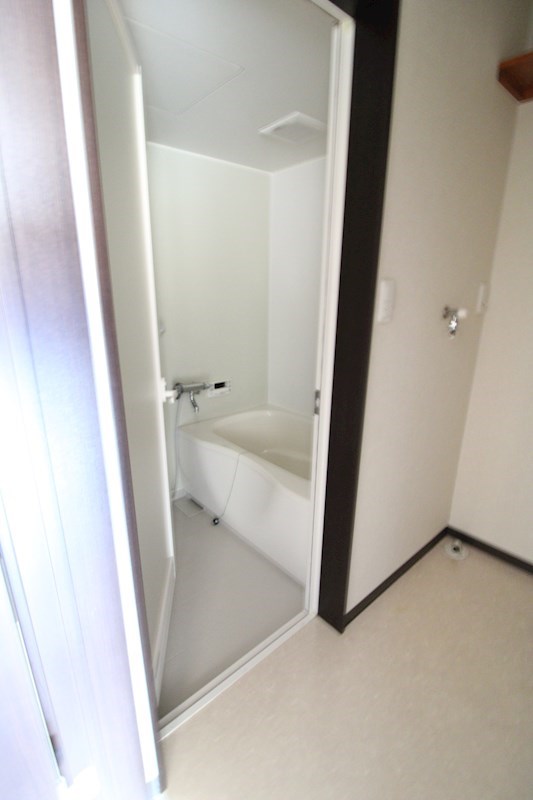 バス・シャワールーム　別部屋参考写真