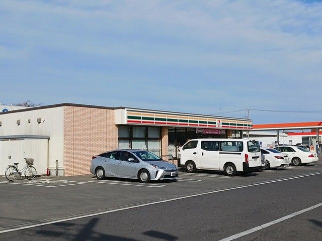 コンビニ　セブンイレブン堂端店（コンビニ）まで530m