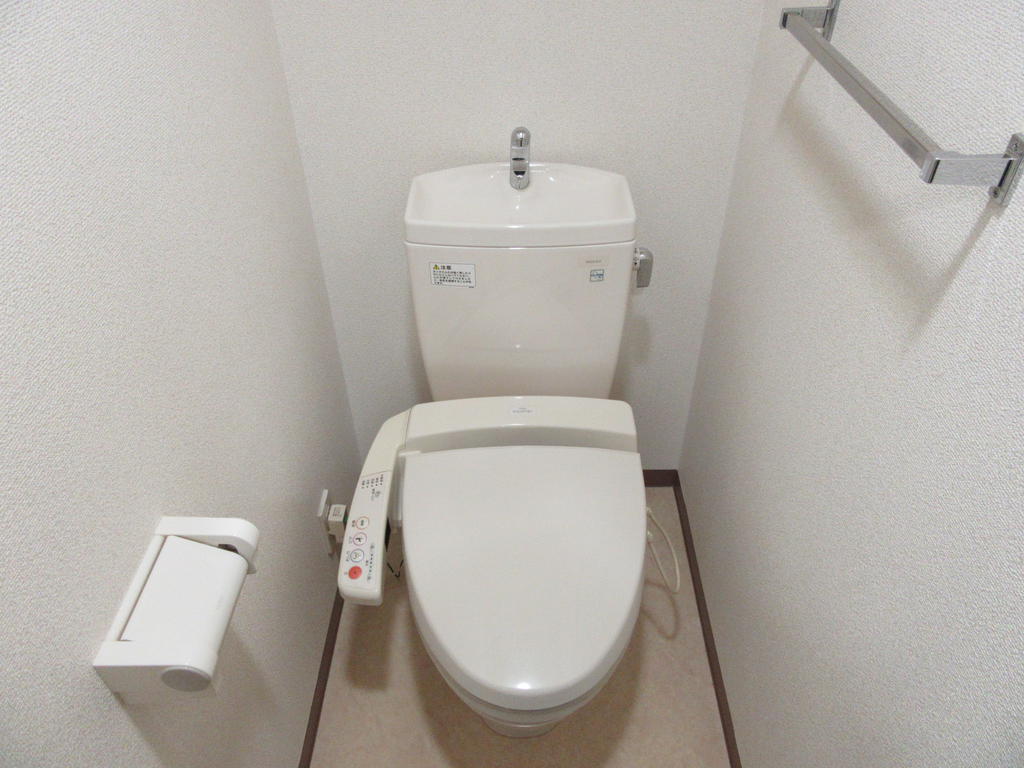トイレ　ウォシュレット付