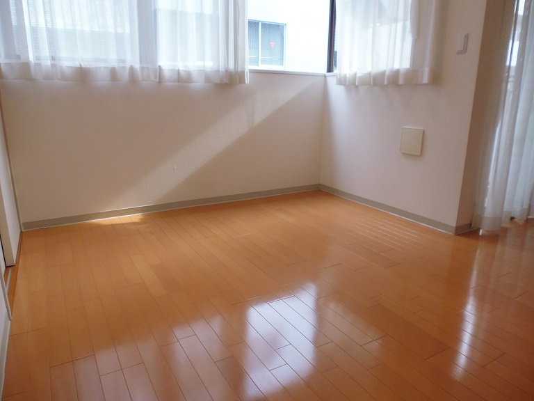 その他　南向きの明るいお部屋