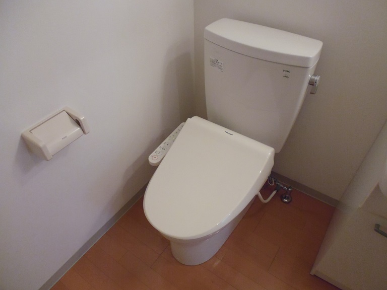 トイレ　バストイレ別