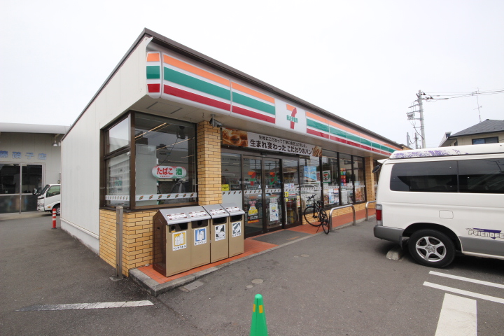 コンビニ　セブンイレブン川崎小杉陣屋町2丁目店（コンビニ）まで525m