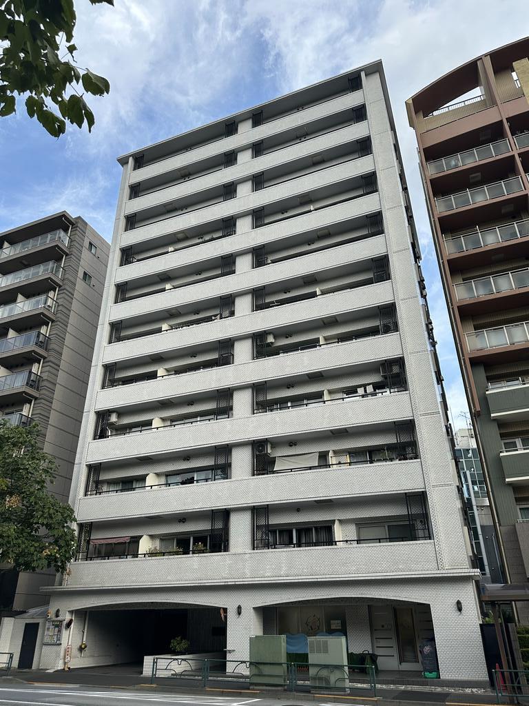建物外観　分譲賃貸マンションです♪