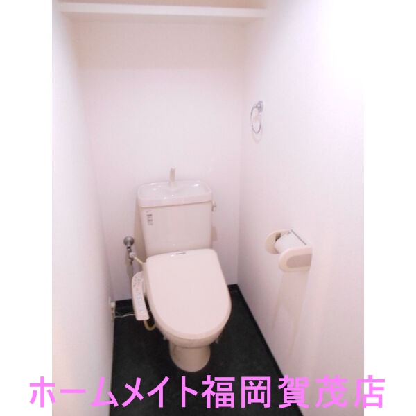 地下鉄空港線 室見駅 徒歩19分 6階建 築17年のトイレ写真