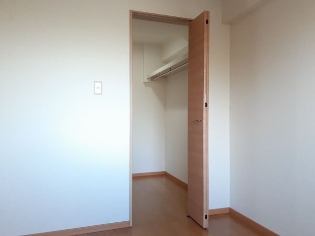 【日立市本宮町のマンションの収納】