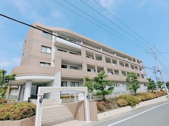 【日立市本宮町のマンションの建物外観】