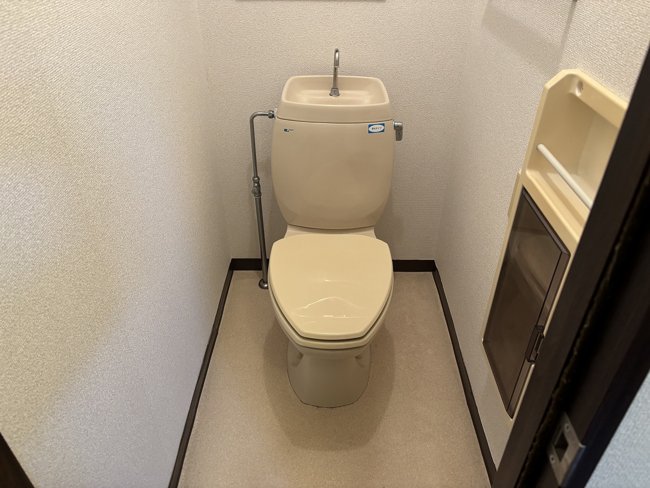 メルクールのトイレ写真