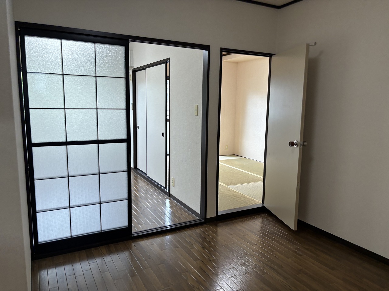 メルクールの居間写真