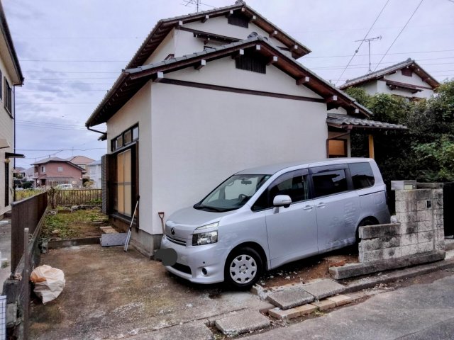 取手市谷中戸建の建物外観