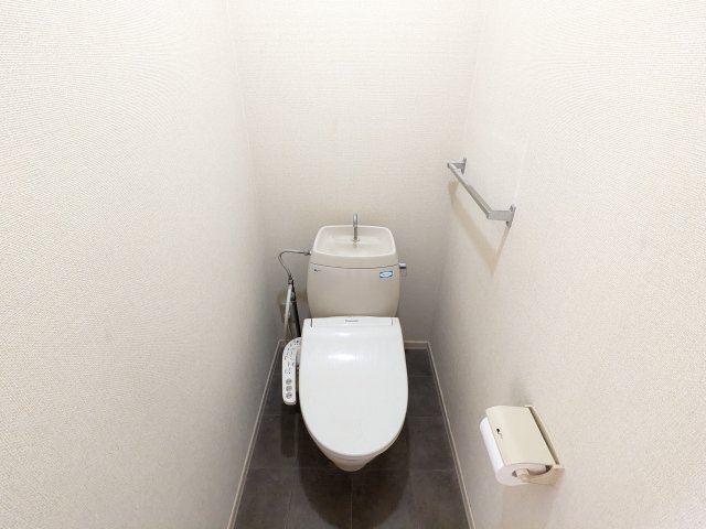 【グランデール八坂のトイレ】