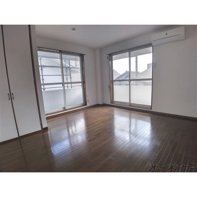 居室・リビング　洋室