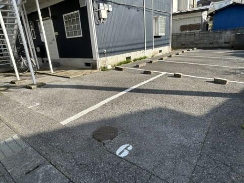 【鎌ケ谷市南初富のアパートの駐車場】