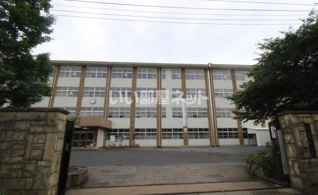 中学校　福岡市立城南中学校（中学校）まで832m