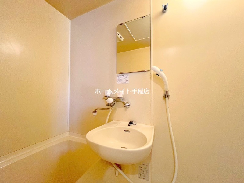 洗面設備　洗面台付きです！