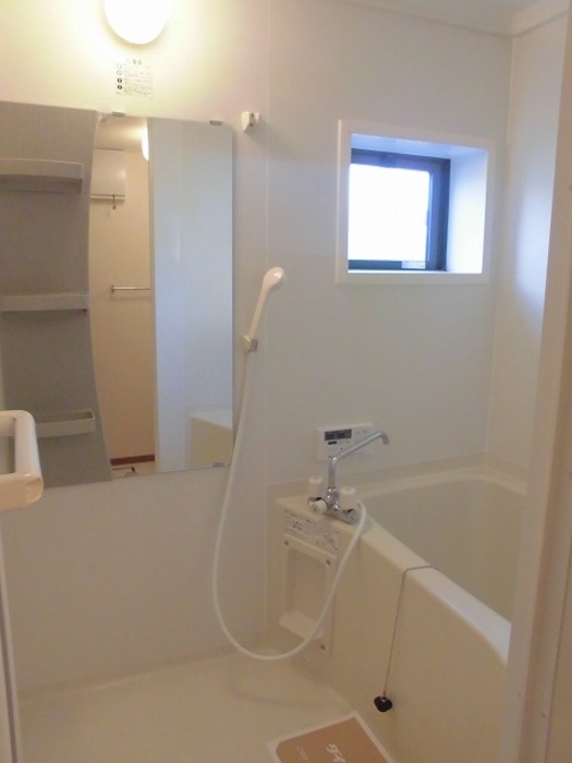 バス・シャワールーム　日々の疲れを癒すお風呂付です