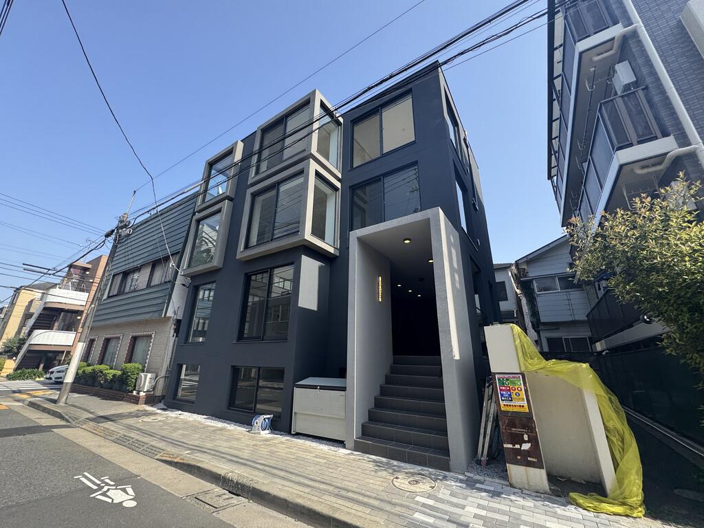 建物外観　シンプルな外観