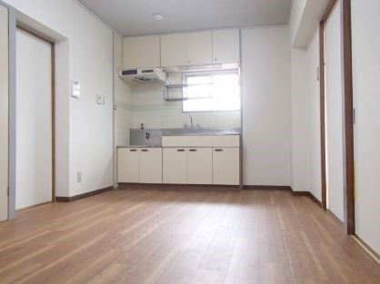 居室・リビング　リビング※別号室参考写真