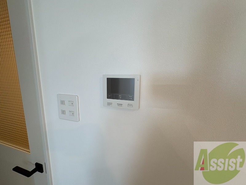 セキュリティ　ＴＶモニター付インターホンです。来客者の顔が見えるので安心！