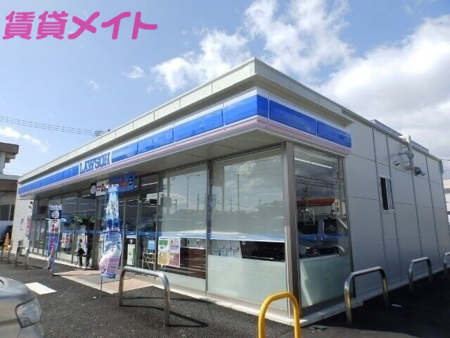コンビニ　ローソン鈴鹿白子四丁目店（コンビニ）まで348m