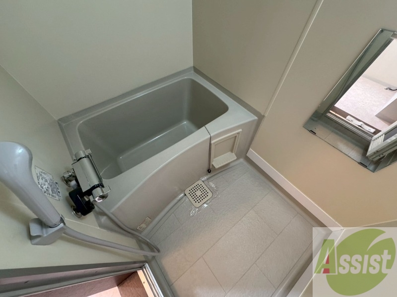 バス・シャワールーム　ユニットバスです。疲れを癒すのに欠かせませんね！