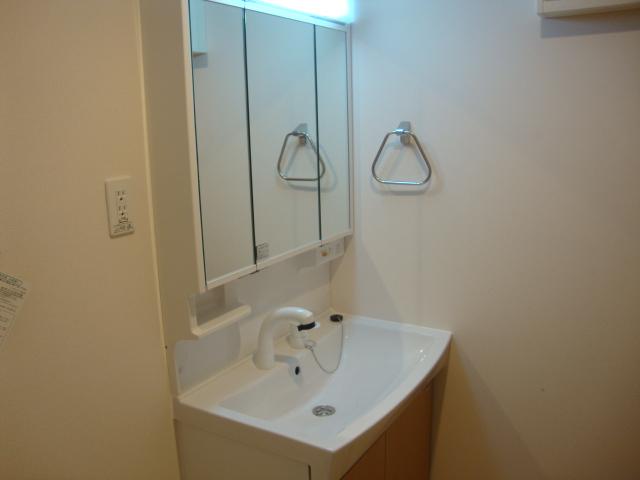 洗面設備　洗髪洗面化粧台