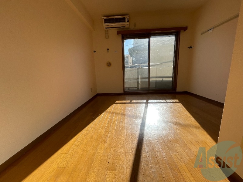 居室・リビング　６帖のリビングです。広々していますね～。