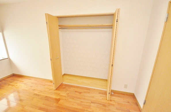 収納　8帖洋室クローゼット