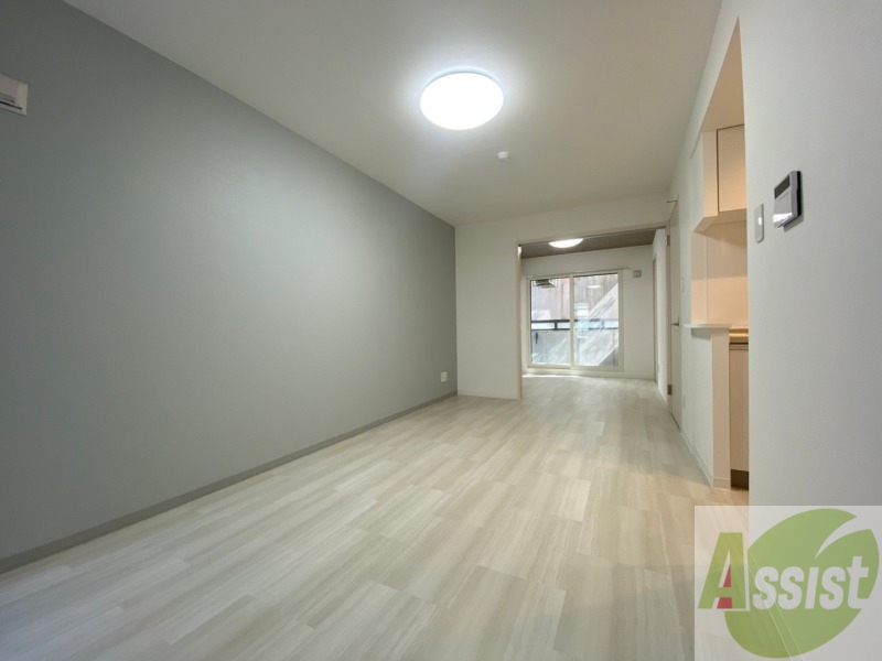 居室・リビング　広くてキレイなお部屋が広がっていて、充実した生活が送れそう。