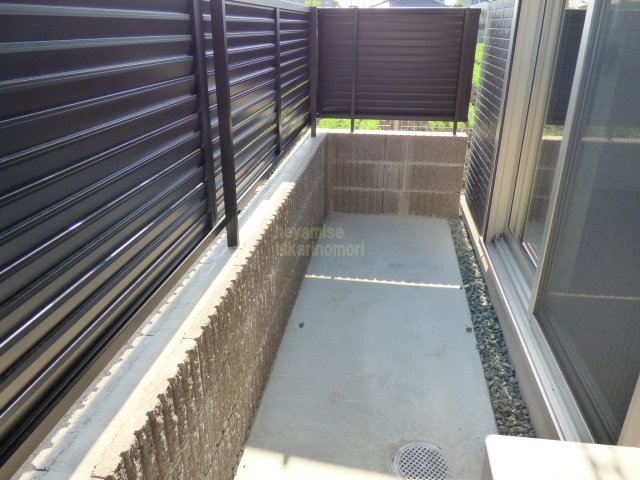 バルコニー　※写真は別号室