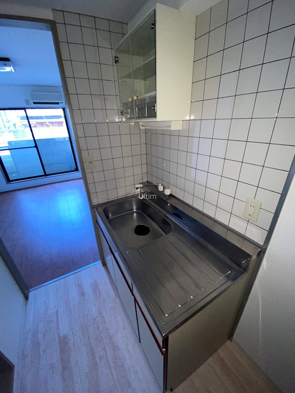 キッチン　別室の画像です、ご参考までに