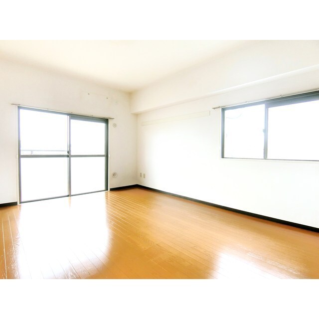 居室・リビング　※別号室です