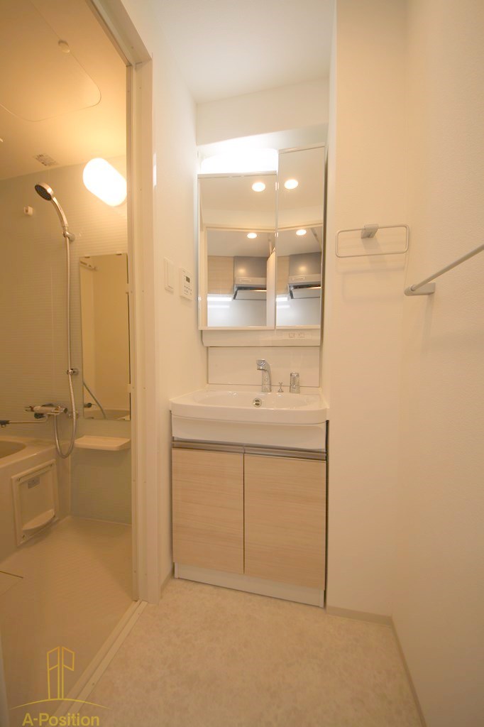 洗面設備　Alivis福島海老江