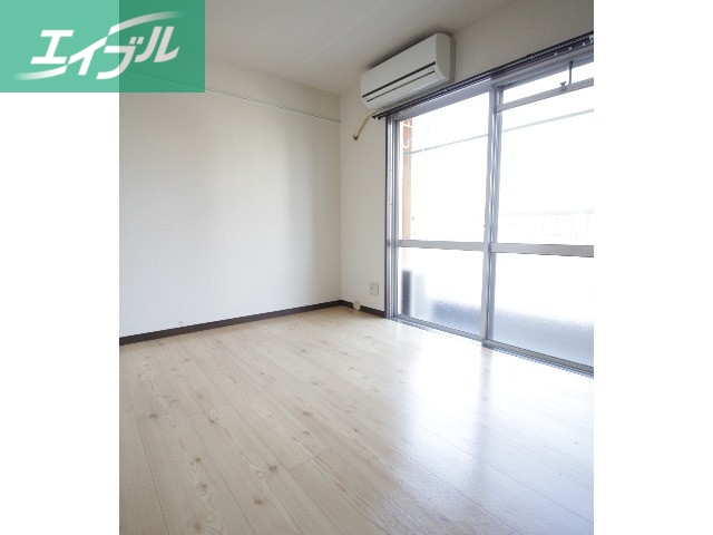 居室・リビング　居室