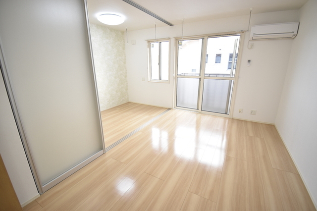 居室・リビング　２０２・ＬＤＫ