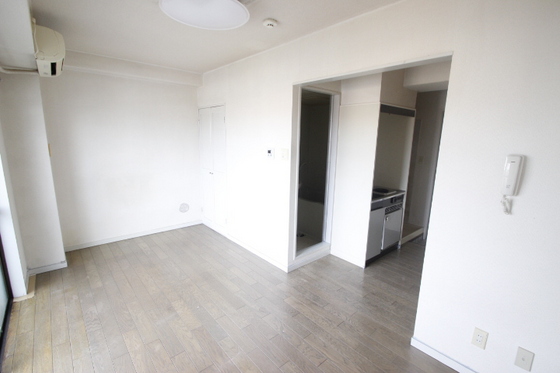 居室・リビング　※他部屋の写真を使用しております。