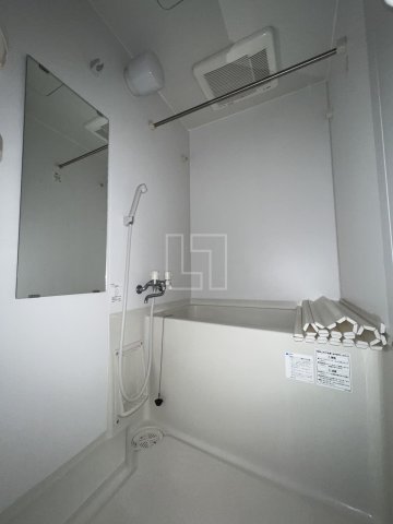 バス・シャワールーム　アスリート本町リバーウエスト　バスルーム