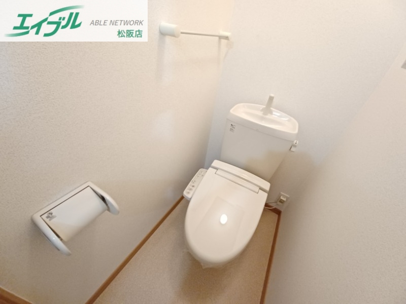 トイレ　別部屋反転参考写真