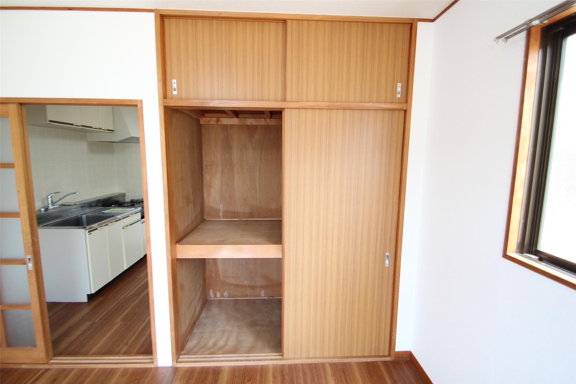 収納　押入れもあって収納もラクラクです