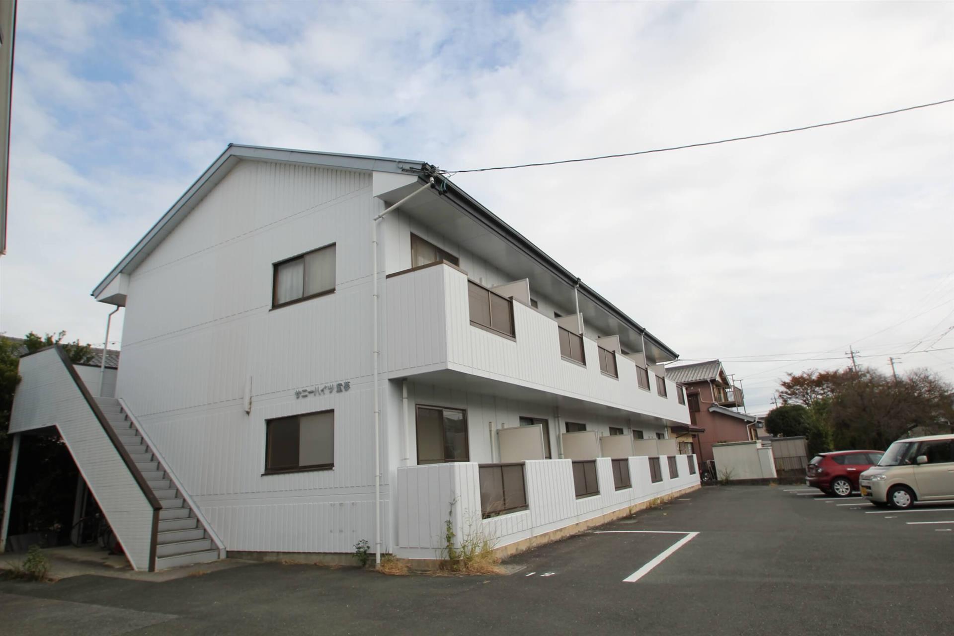 建物外観　愛大生の方にオススメです