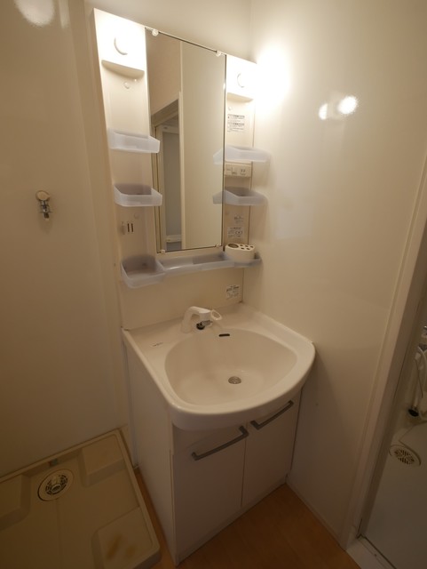 洗面設備　★人気の独立洗髪洗面化粧台で朝の準備にも便利ですね★