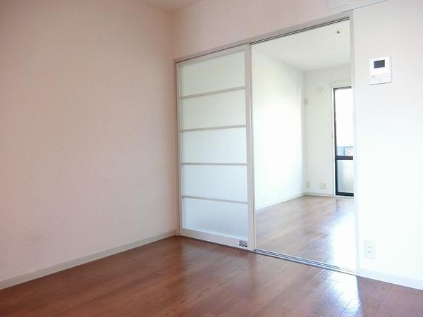 居室・リビング　明るいリビング！